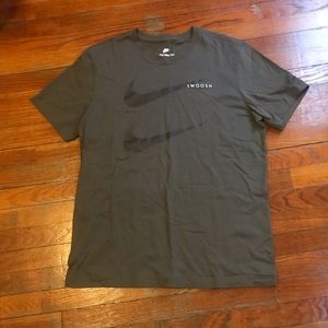 Nike “The Nike Tee” Swoosh T-Shirt Men’s Large
